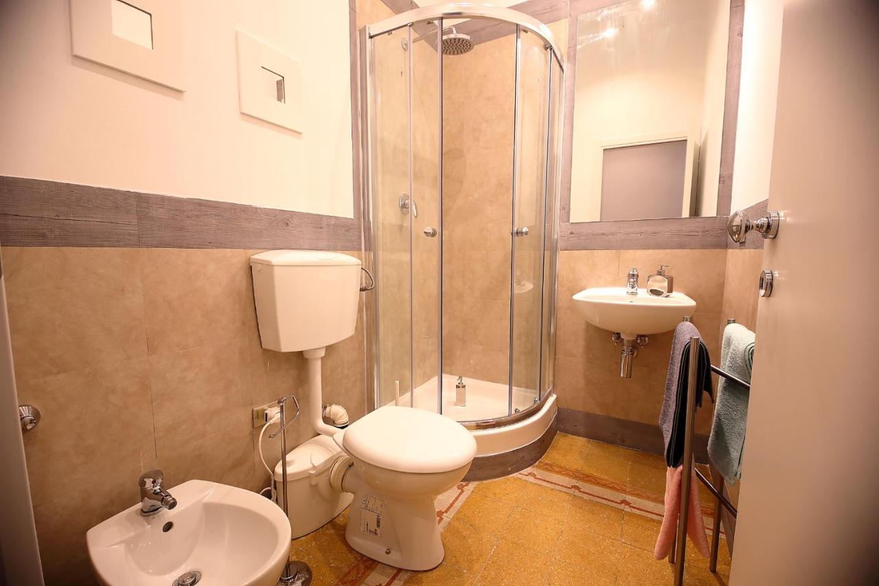 Bari Centro _ Locazioni Turistiche _ Hotel Esterno foto